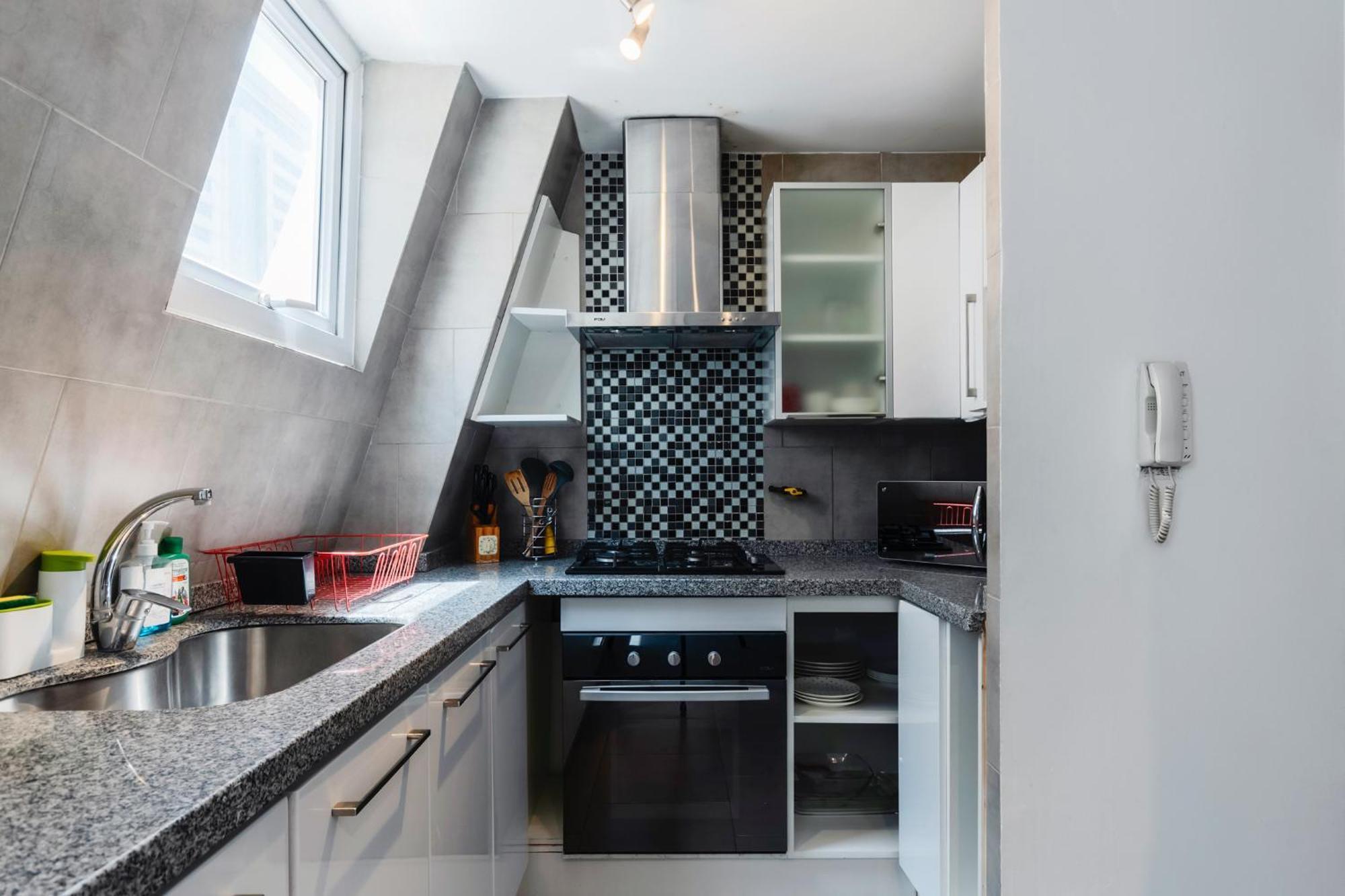 Apartamento Duplex Con Ac Metro El Golf Santiago
